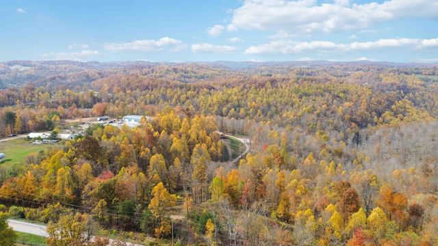 945 3447 Highway, Mckee, KY 40447