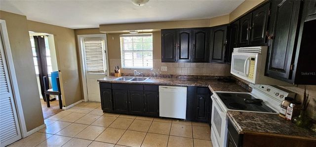 1814 LOWRY AVENUE, Lakeland, FL 33801