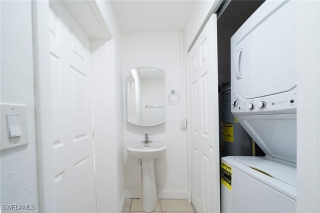 4916 Viceroy ST B, Cape Coral, FL 33904