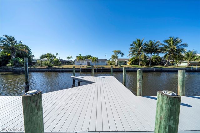 4916 Viceroy ST B, Cape Coral, FL 33904