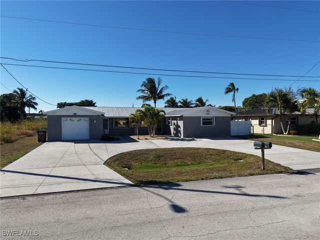 4916 Viceroy ST B, Cape Coral, FL 33904