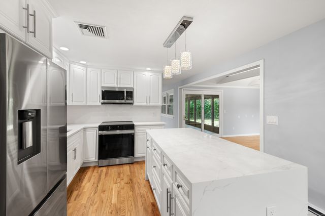 139 Sleeping Giant Drive, Hamden, CT 06518