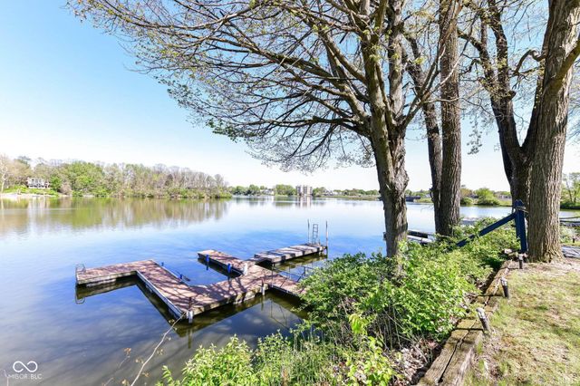 37 Blue Water Drive, Cicero, IN 46034