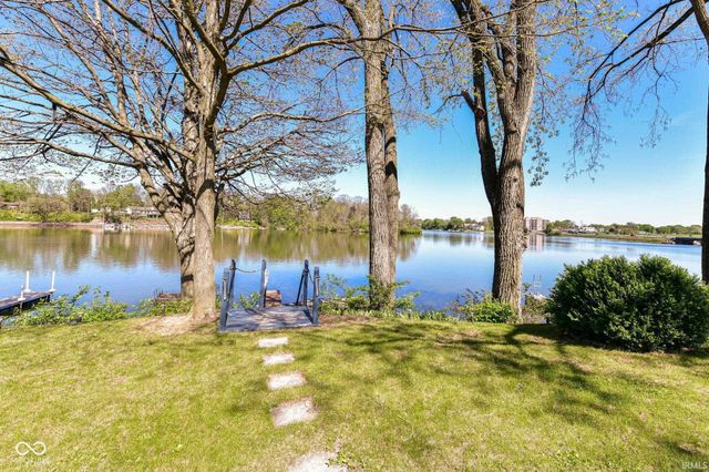 37 Blue Water Drive, Cicero, IN 46034