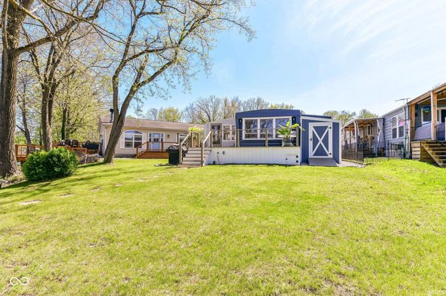 37 Blue Water Drive, Cicero, IN 46034