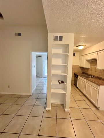 4322 Gillis ST 106, Austin, TX 78745