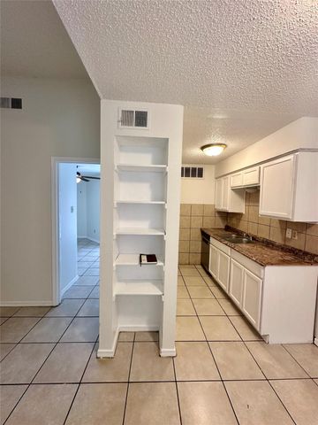 4322 Gillis ST 106, Austin, TX 78745