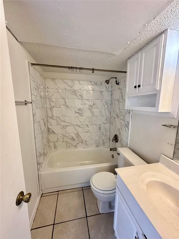 4322 Gillis ST 106, Austin, TX 78745