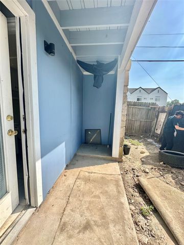 4322 Gillis ST 106, Austin, TX 78745