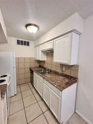 4322 Gillis ST 106, Austin, TX 78745