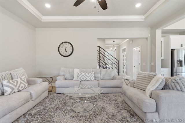 320 W 130th Place S, Jenks, OK 74037