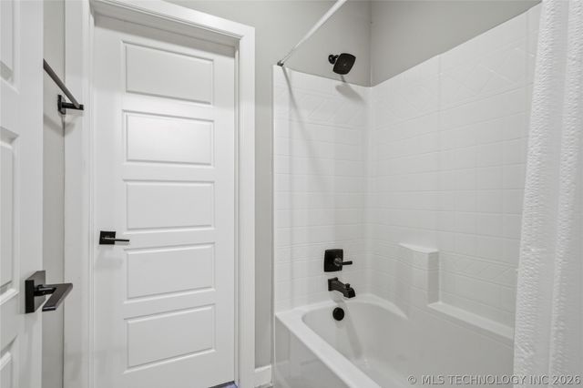 320 W 130th Place S, Jenks, OK 74037