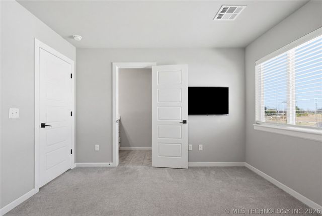 320 W 130th Place S, Jenks, OK 74037