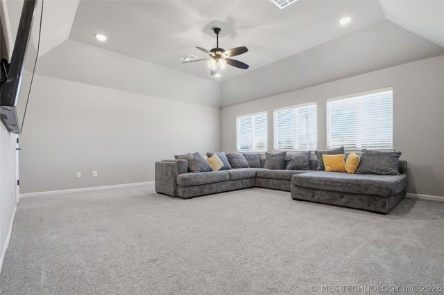 320 W 130th Place S, Jenks, OK 74037