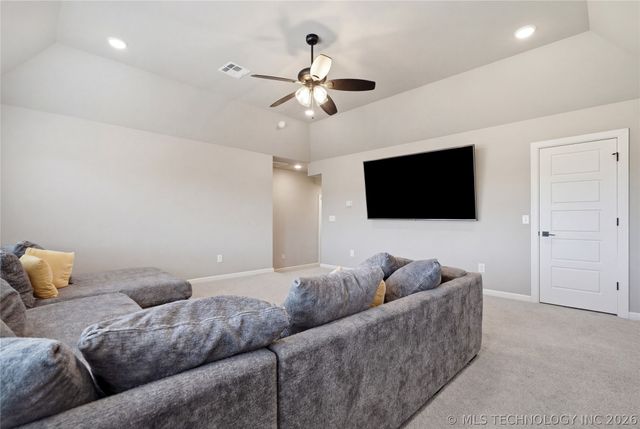 320 W 130th Place S, Jenks, OK 74037