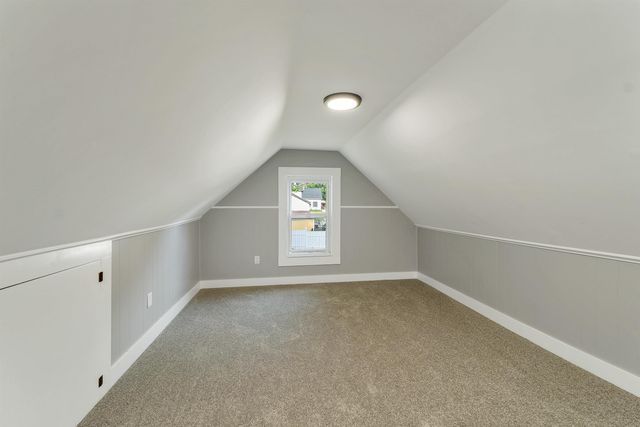 17 Charles Street, Franklin, NH 03235