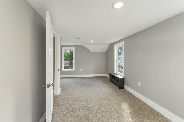 17 Charles Street, Franklin, NH 03235