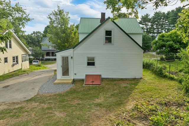 17 Charles Street, Franklin, NH 03235