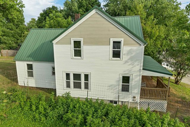 17 Charles Street, Franklin, NH 03235