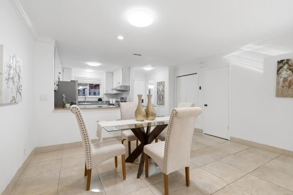 Image 13 of property listing at 117 Mission Drive, East Palo Alto, CA 94303