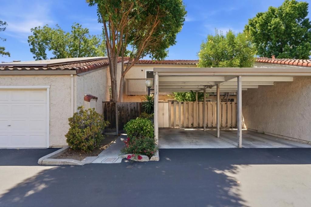 Image 34 of property listing at 117 Mission Drive, East Palo Alto, CA 94303