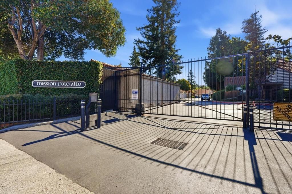Image 36 of property listing at 117 Mission Drive, East Palo Alto, CA 94303