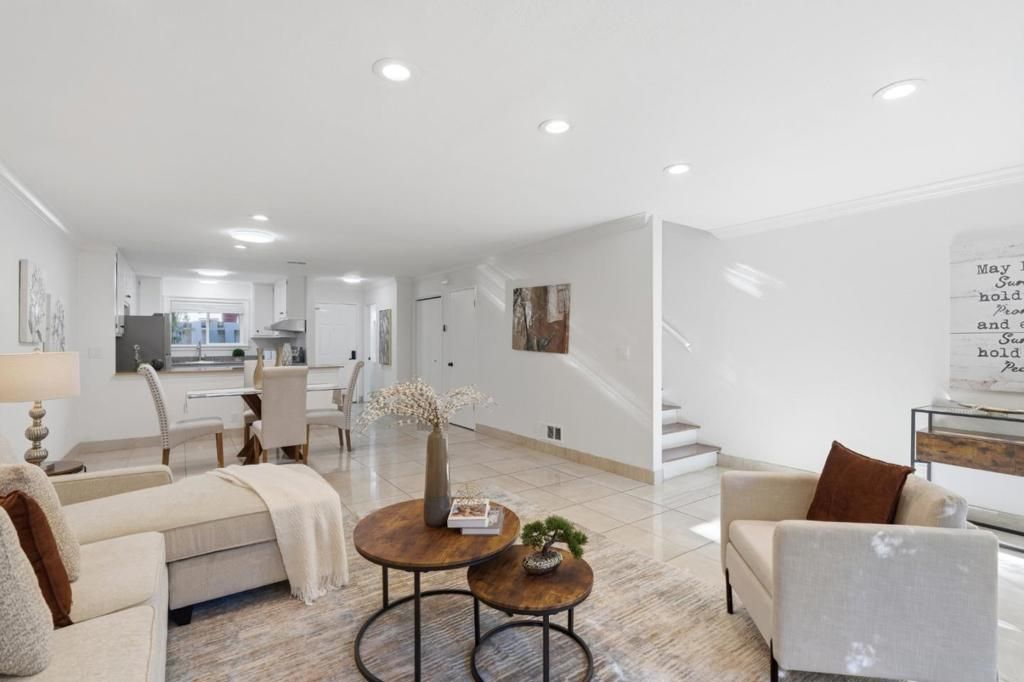 Image 7 of property listing at 117 Mission Drive, East Palo Alto, CA 94303