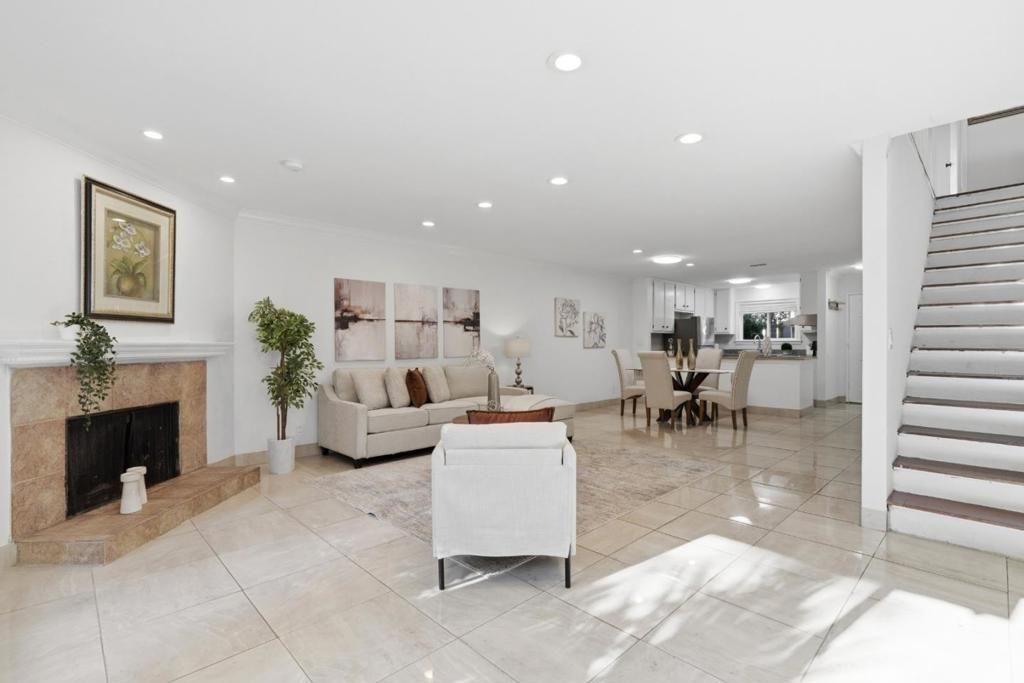 Image 8 of property listing at 117 Mission Drive, East Palo Alto, CA 94303