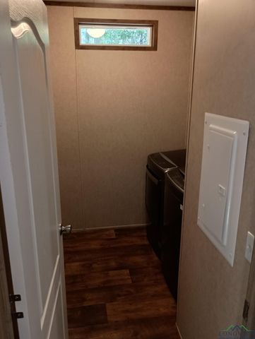 417 W CR 3201, Mount Enterprise, TX 75681