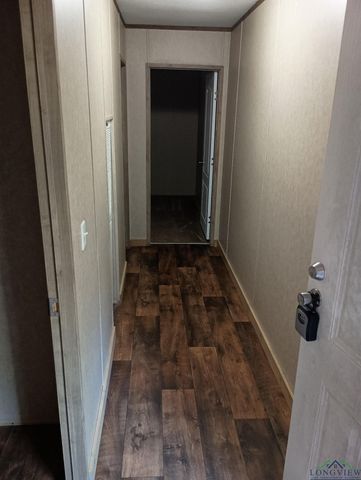 417 W CR 3201, Mount Enterprise, TX 75681