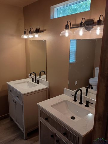 417 W CR 3201, Mount Enterprise, TX 75681