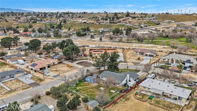 17405 Adobe, Hesperia, CA 92345