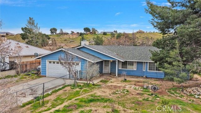 17405 Adobe, Hesperia, CA 92345