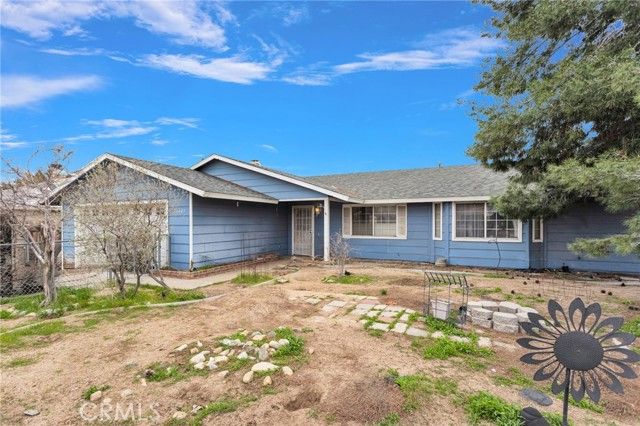 17405 Adobe, Hesperia, CA 92345