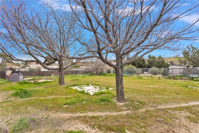 17405 Adobe, Hesperia, CA 92345