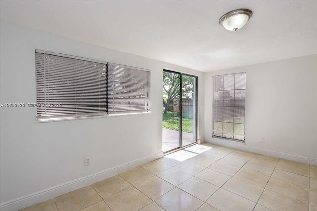 200 SW 64th Way, Pembroke Pines, FL 33023