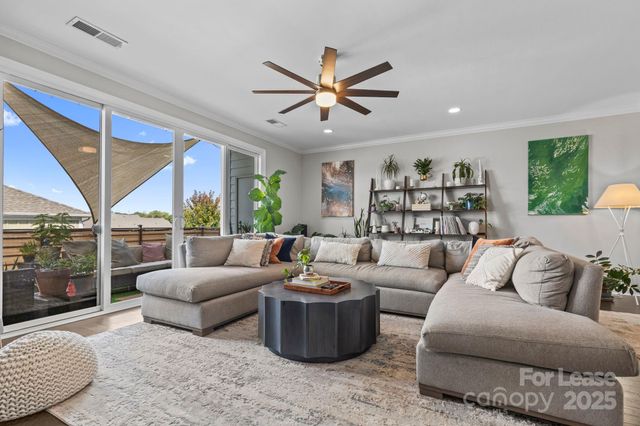 2613 Statesville Avenue, Charlotte, NC 28206