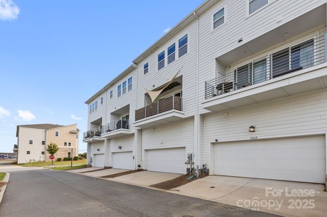 2613 Statesville Avenue, Charlotte, NC 28206