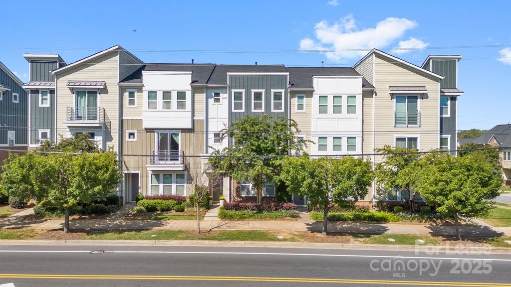2613 Statesville Avenue, Charlotte, NC 28206