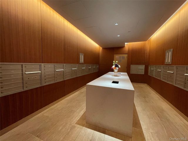 138-35 39th Avenue 6H, Flushing, NY 11354