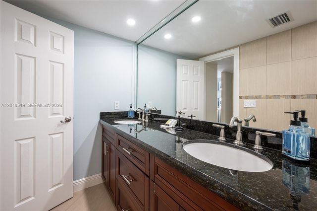 4001 S Ocean Dr 9J, Hollywood, FL 33019