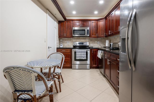 4001 S Ocean Dr 9J, Hollywood, FL 33019
