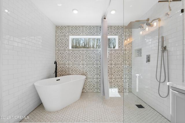 1 Hemlock Drive, New Egypt, NJ 08533