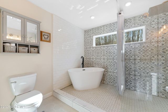 1 Hemlock Drive, New Egypt, NJ 08533