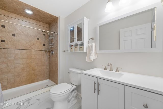 1 Hemlock Drive, New Egypt, NJ 08533