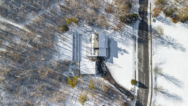 1 Hemlock Drive, New Egypt, NJ 08533