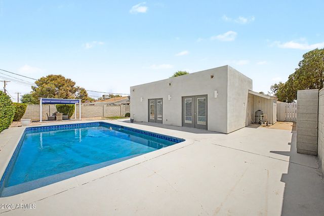 7422 E HUBBELL Street, Scottsdale, AZ 85257