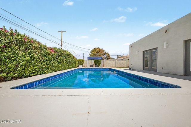 7422 E HUBBELL Street, Scottsdale, AZ 85257