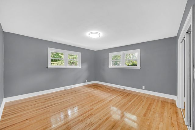 8228 Greenwood Avenue, Munster, IN 46321