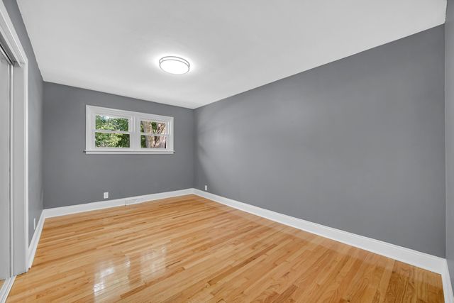 8228 Greenwood Avenue, Munster, IN 46321